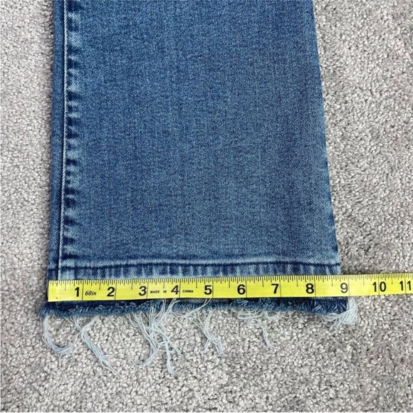 Good American Jeans - Picture 9 of 9